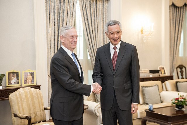 US SecDef Mattis met with Singapore Prime Minister @LeeHsienLoong at the presidential residence and office in Singapore, where they discussed the partnership between the two countries