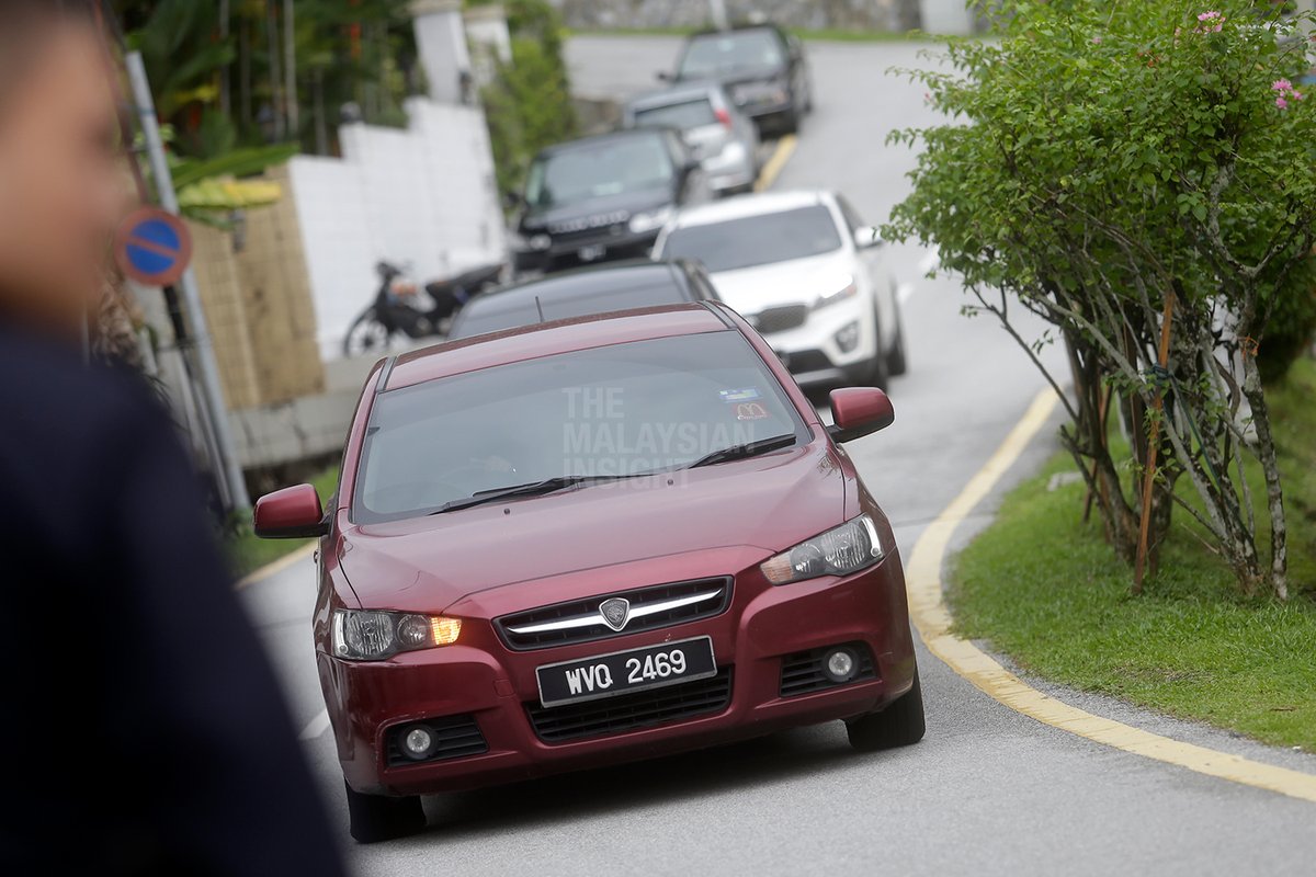 A vehicle believed to be transporting former PM @NajibRazak is seen leaving his residence at Langgak Duta  