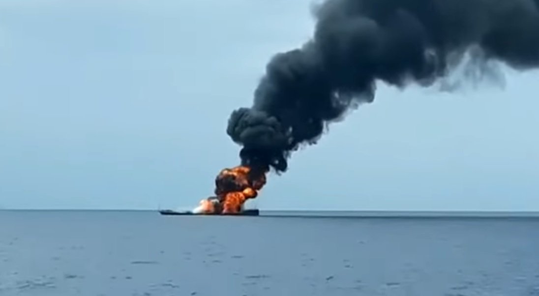 Indonesia Navy' (TNI-AL)KRI Rencong, a Mandau Class' 50 meters missile boat sunk after fire on board 20 miles off  Sorong, West Papua on sept 11. No casualties   